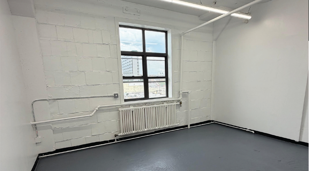 More Photos Of 43-49 10th St, Long Island City Loft Creative Space For Lease