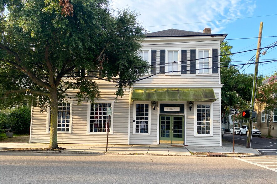 Primary Photo Of 141 Broad St, Charleston Storefront Retail Residential For Lease