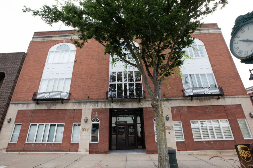 More Photos Of 935 Main St, Manchester Medical For Sale