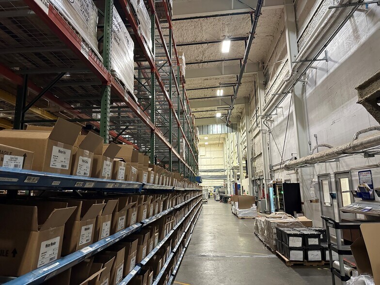 More Photos Of 31 Kringle Dr, Bernardston Warehouse For Sale