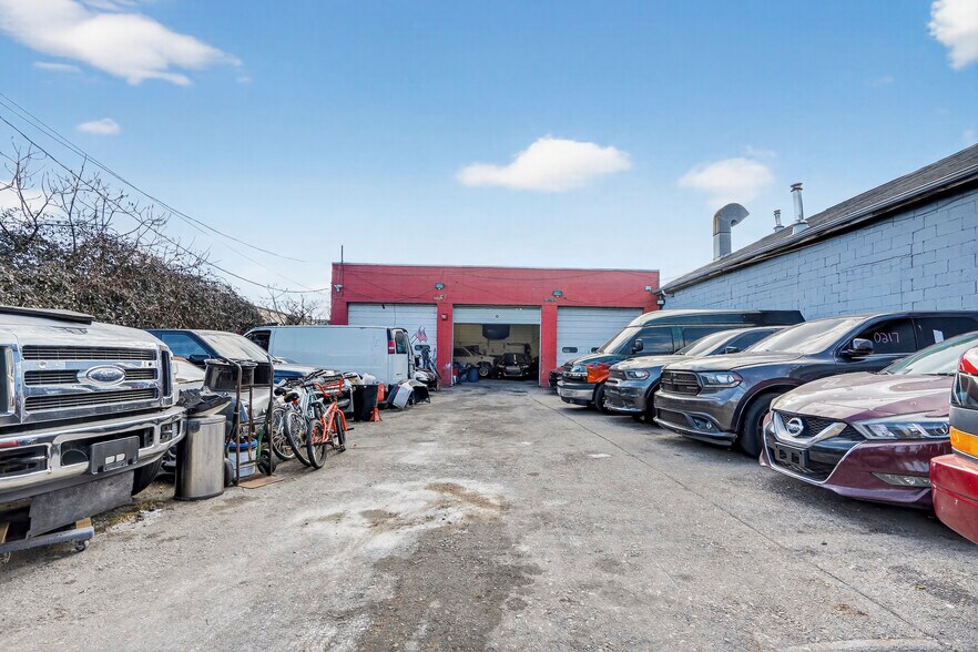 More Photos Of 6125 Tulip St, Philadelphia Auto Repair For Sale
