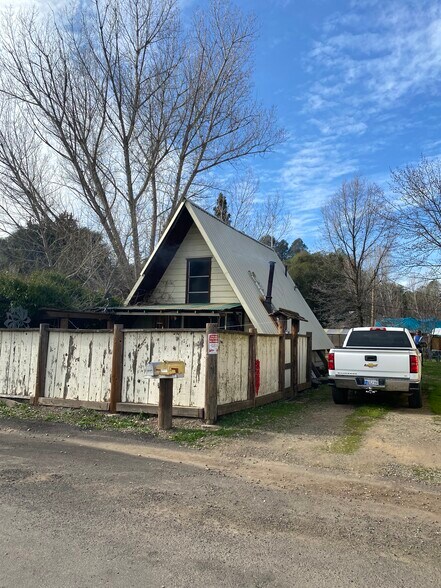 More Photos Of 6065 State Highway 49 N, Mariposa Specialty For Sale