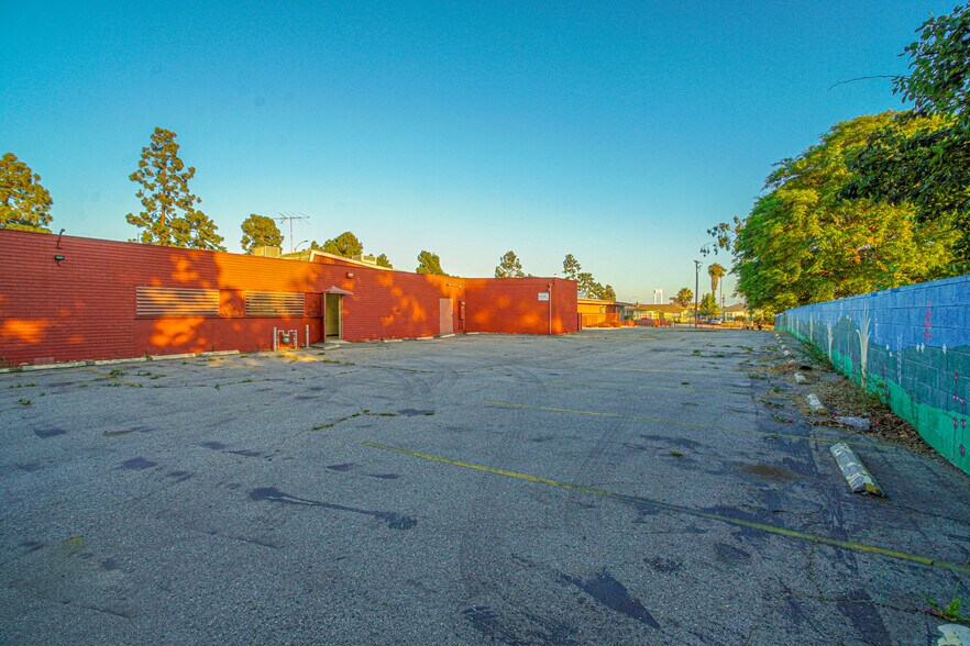 More Photos Of , Inglewood Office For Sale