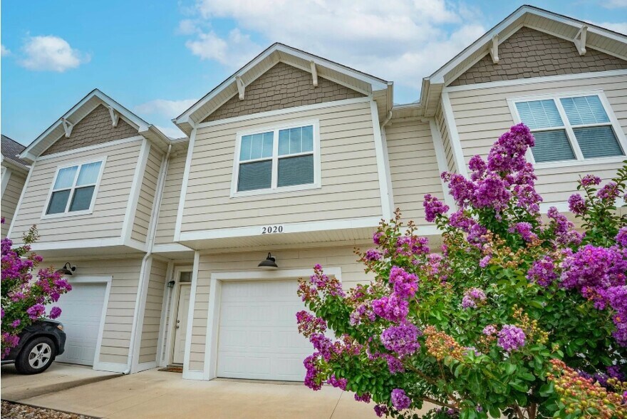 More Photos Of 2020 Walden Blvd, Cape Girardeau Apartments For Sale