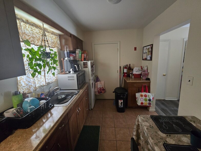 More Photos Of 288 W Clinton St, Dover Apartments For Sale