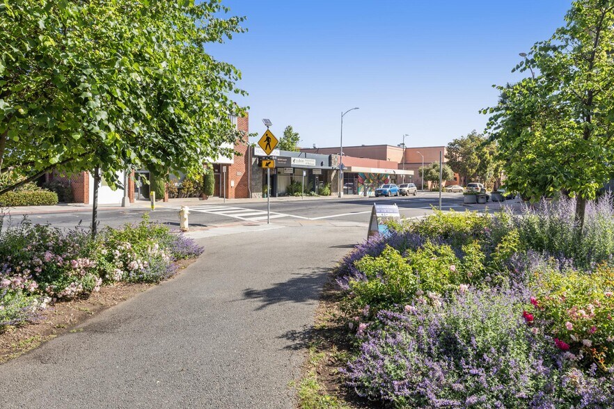 More Photos Of 153 E 5th Ave, San Mateo Storefront For Lease