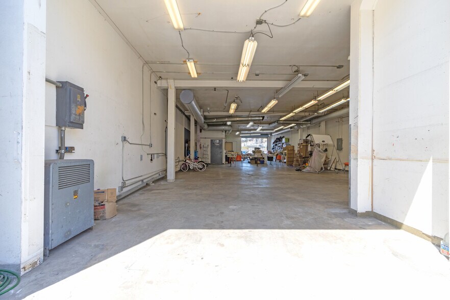 More Photos Of 101-135 Quint St, San Francisco Warehouse For Sale