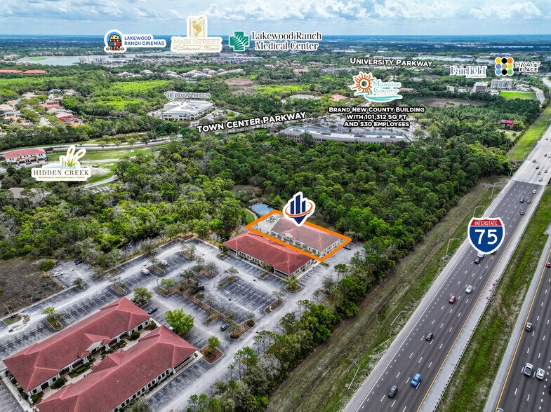 More Photos Of 8946 77th Ter E, Lakewood Ranch Medical For Sale