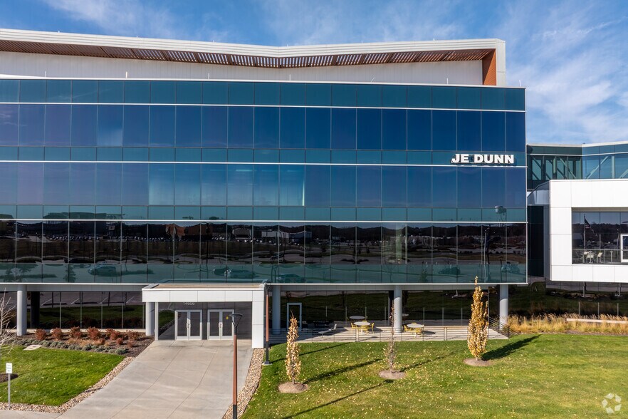 More Photos Of 14606 Branch St, Omaha Office For Lease