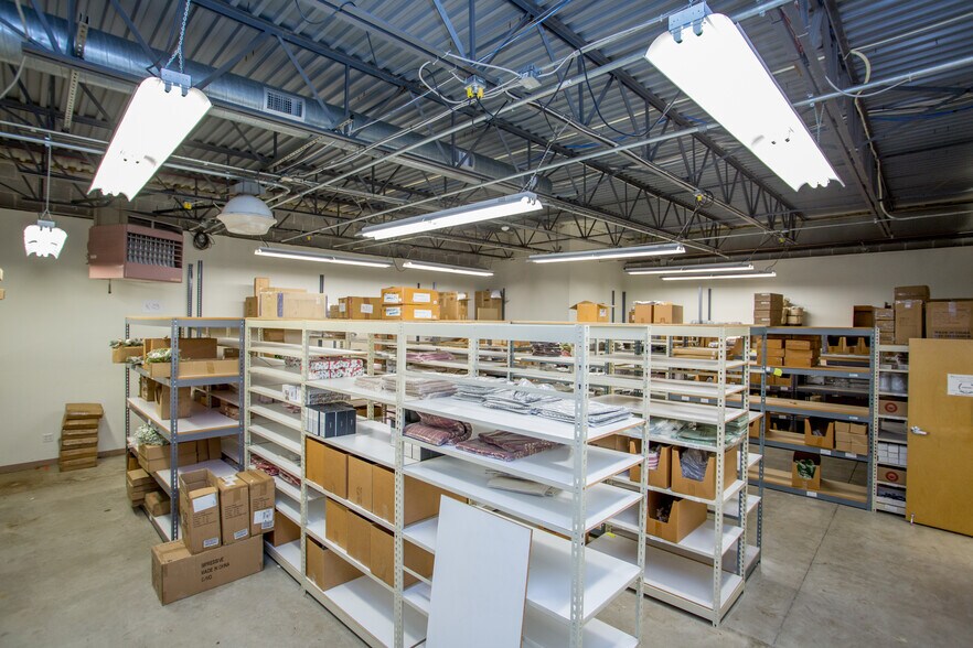 More Photos Of 1806 Deep Run Rd, Pipersville Industrial For Lease