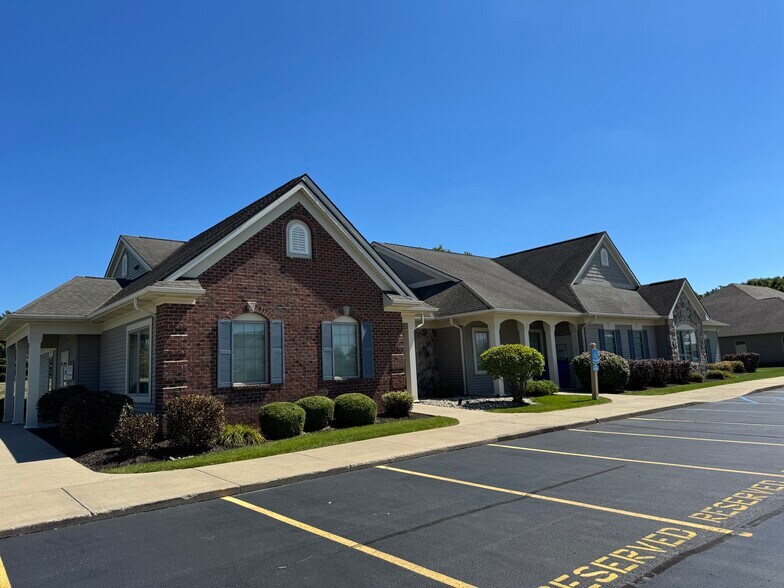 More Photos Of 12820 Coldwater Rd, Fort Wayne Office For Sale