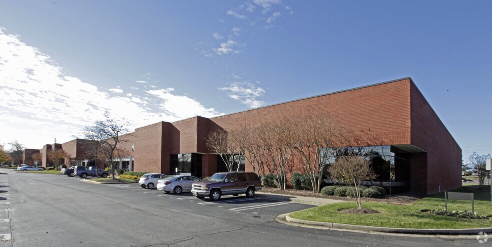 More Photos Of 5100-5190 Commerce Rd, Richmond Unknown For Lease