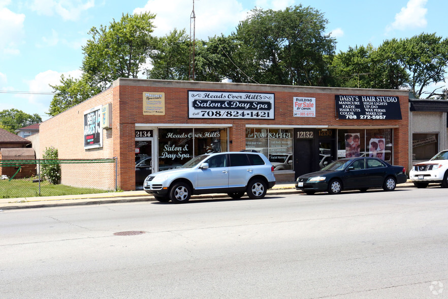 Primary Photo Of 12130-12134 Western Ave, Blue Island General Retail For Sale