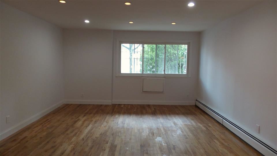 More Photos Of 4311 54th St, Woodside Apartments For Sale