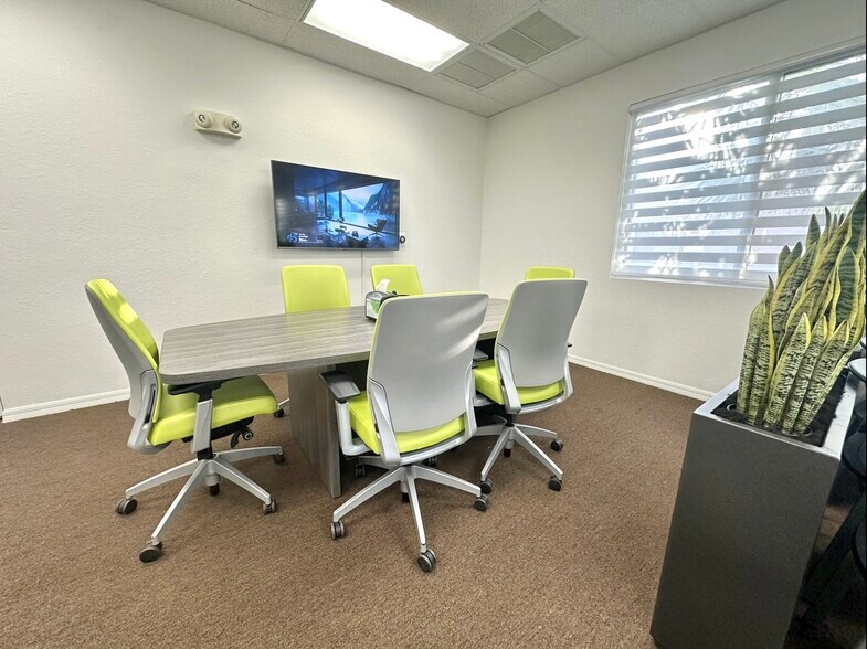 More Photos Of 3620 Colonial Blvd, Fort Myers Office For Lease