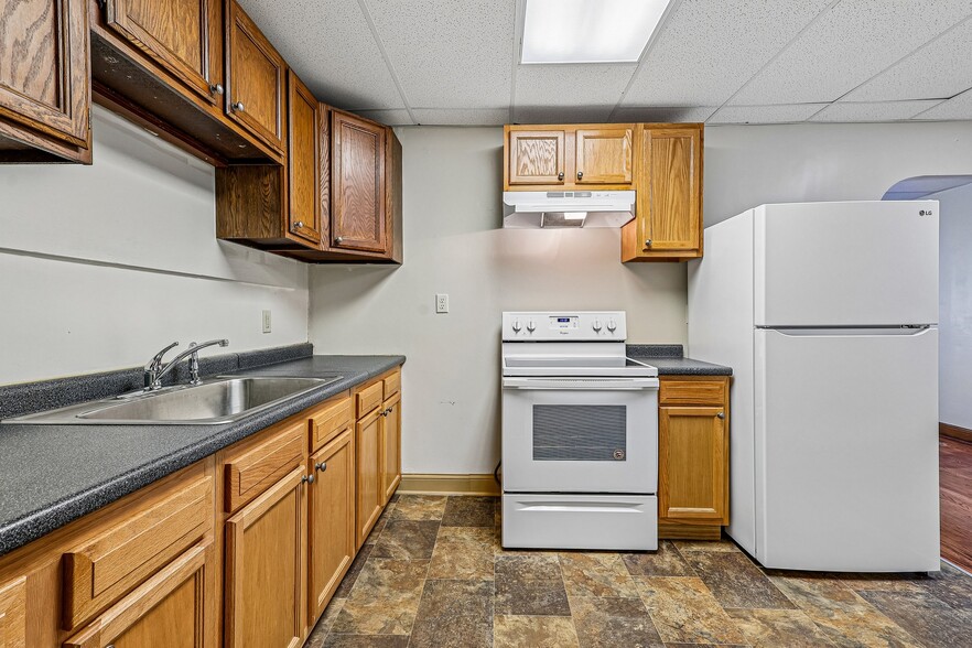 More Photos Of 5558 Wadsworth Rd, Dayton Warehouse For Sale