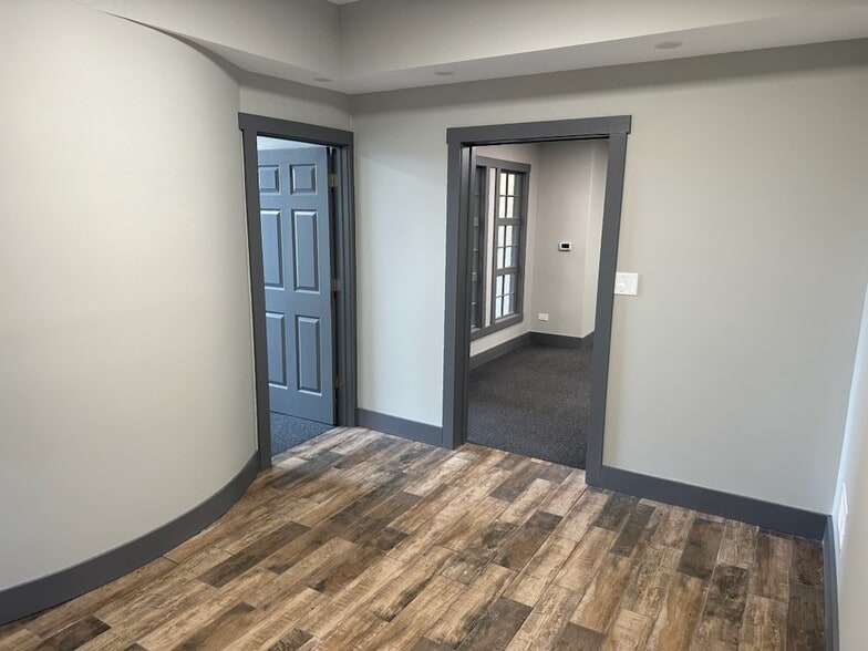 More Photos Of 15790 New Ave, Lemont Office For Sale