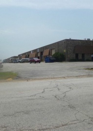 More Photos Of 15510-15544 S 70th Ct, Orland Park Warehouse For Lease
