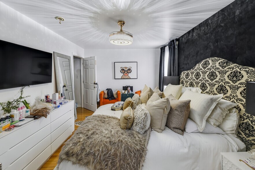 More Photos Of 6813 Park Ave, Guttenberg Storefront Retail Residential For Sale