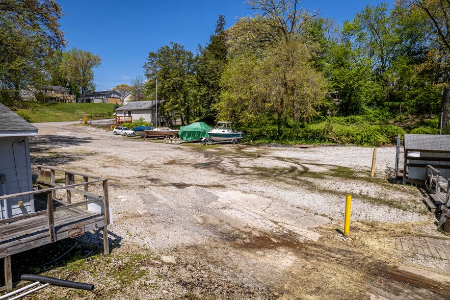 More Photos Of 7813 Leymar Rd, Glen Burnie Marina For Sale