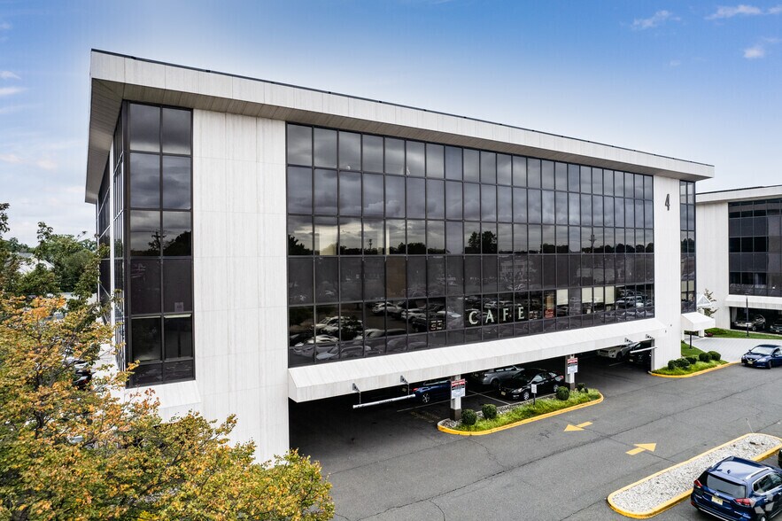 More Photos Of 4 Brighton Rd, Clifton Medical For Lease