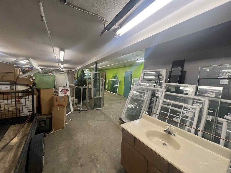 More Photos Of 256 24th St, Ogden Freestanding For Lease