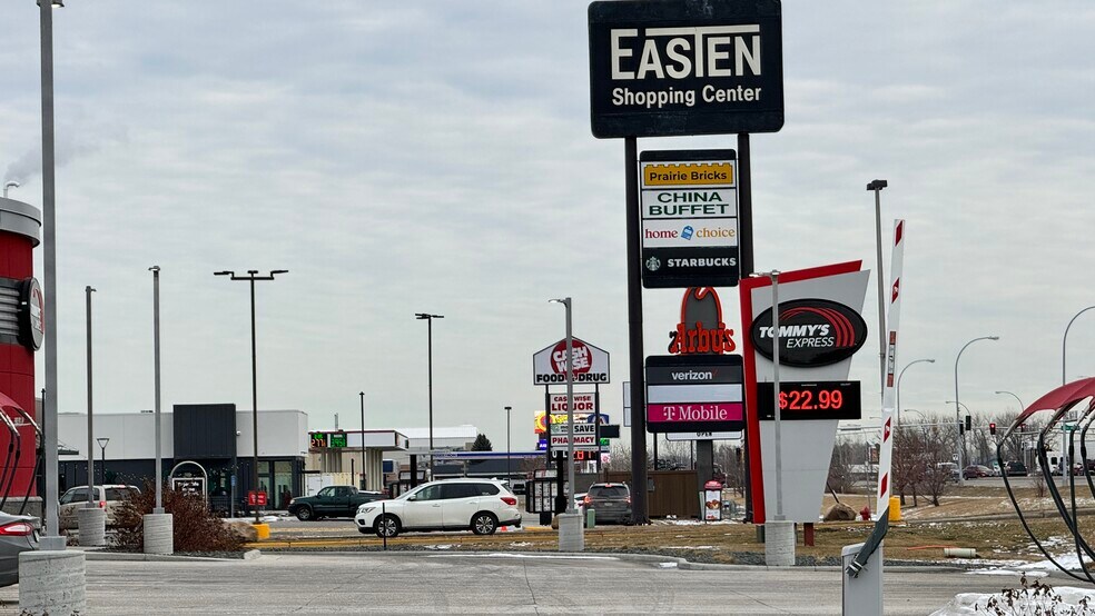 More Photos Of 3202 E Hwy 10, Moorhead Unknown For Lease