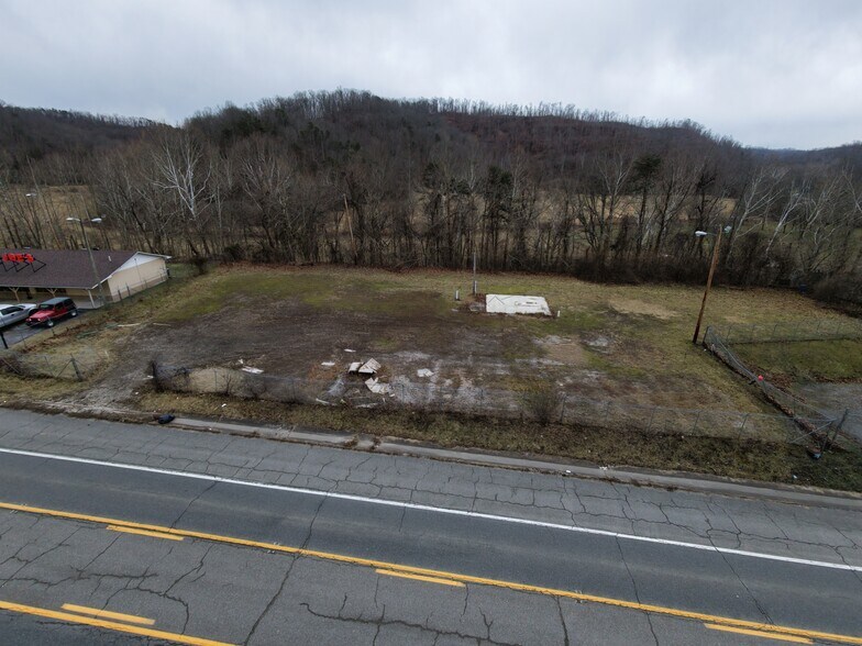 More Photos Of 11916 US-60, Ona Land For Lease