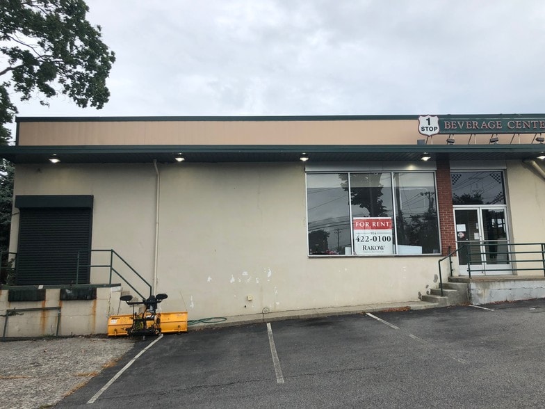 More Photos Of 800 E Boston Post Rd, Mamaroneck Storefront For Sale