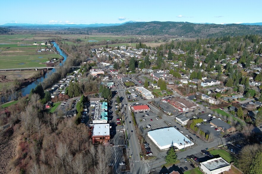 More Photos Of 15215 Brown Ave NE, Duvall General Retail For Sale