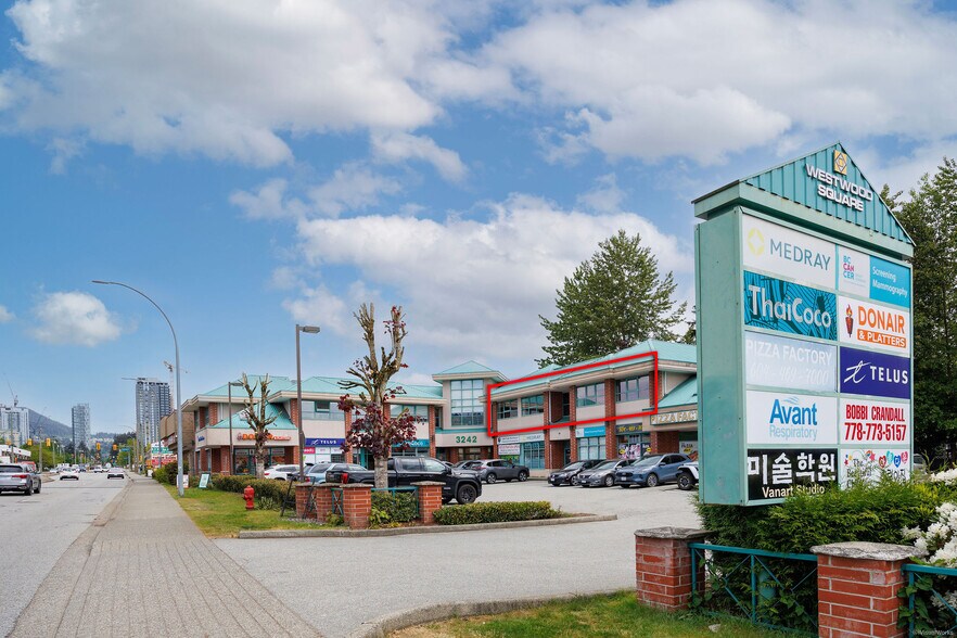 More Photos Of 3242 Westwood St, Port Coquitlam Storefront Retail Office For Lease