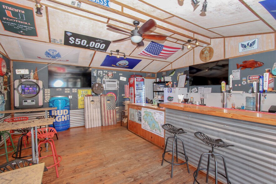 More Photos Of 10730 Camp Mack Rd, Lake Wales Storefront Retail Residential For Sale