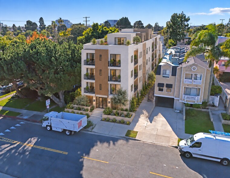 More Photos Of 1851 S Barrington Ave, Los Angeles Land For Sale