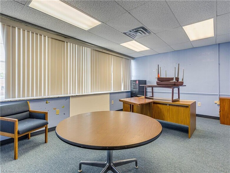 More Photos Of 680 E Market St, Akron Loft Creative Space For Lease