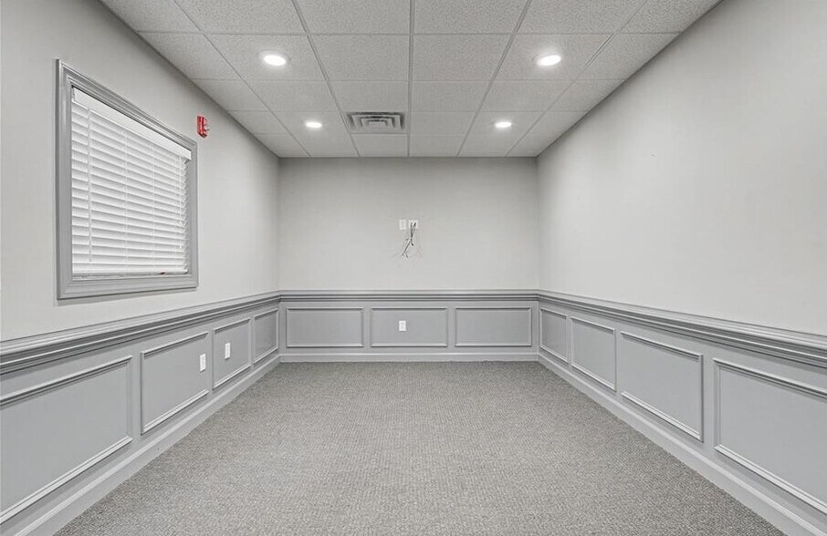 More Photos Of 127 Hay St, Fayetteville Storefront For Sale