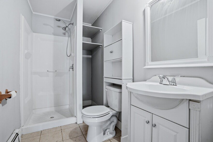 More Photos Of 632 Fall River Ave, Seekonk Apartments For Sale