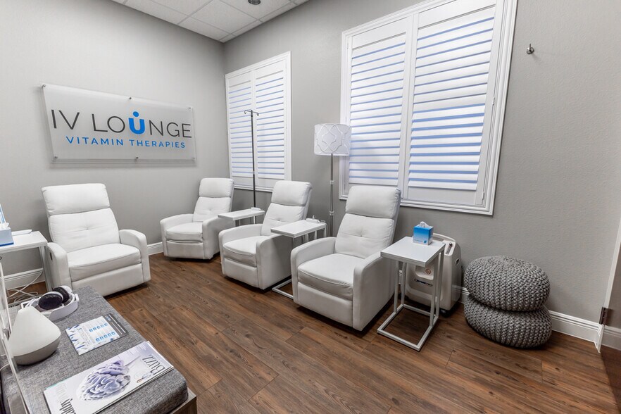 More Photos Of 809 County Road 466, Lady Lake Medical For Sale