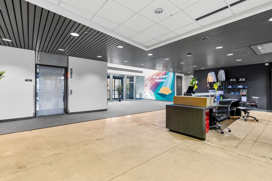 More Photos Of 7807 Creekridge Cir, Bloomington Office For Sale