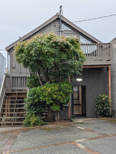 More Photos Of 329 E Main St, Auburn Loft Creative Space For Lease