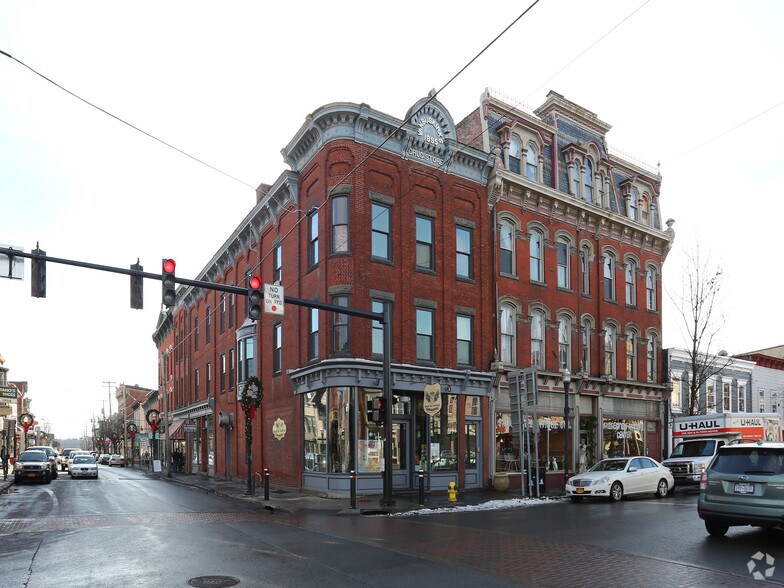 More Photos Of 216 Main St, Saugerties Apartments For Lease