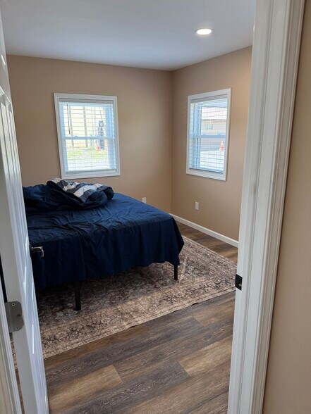 More Photos Of 4881 Pittsburgh Rd, Harrisville Light Distribution For Sale