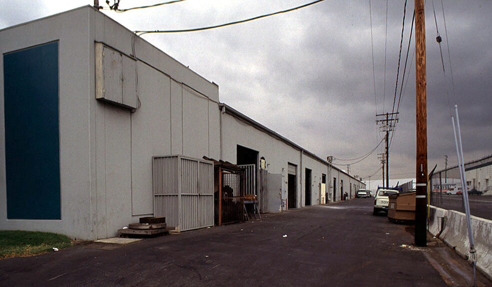 More Photos Of 13535-13543 Alondra Blvd, Santa Fe Springs Warehouse For Lease