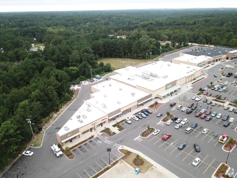 More Photos Of 3421 Murchison Rd, Fayetteville General Retail For Sale