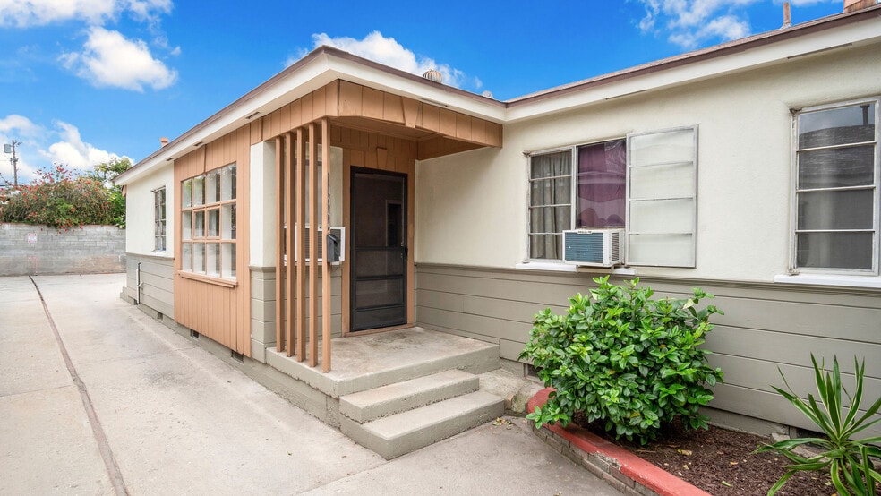 More Photos Of 10346 Oro Vista Ave, Sunland Multifamily For Sale