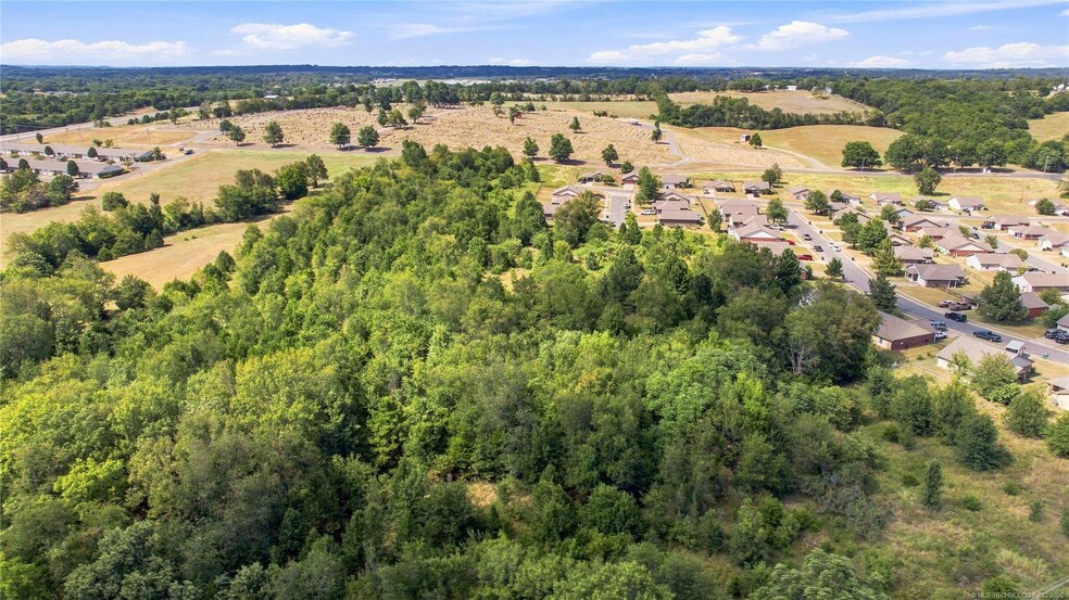 More Photos Of 0 W Fox St, Tahlequah Land For Sale