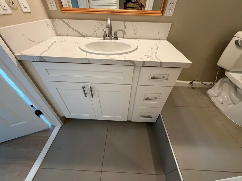 More Photos Of 3560 Front St, San Diego Multifamily For Sale
