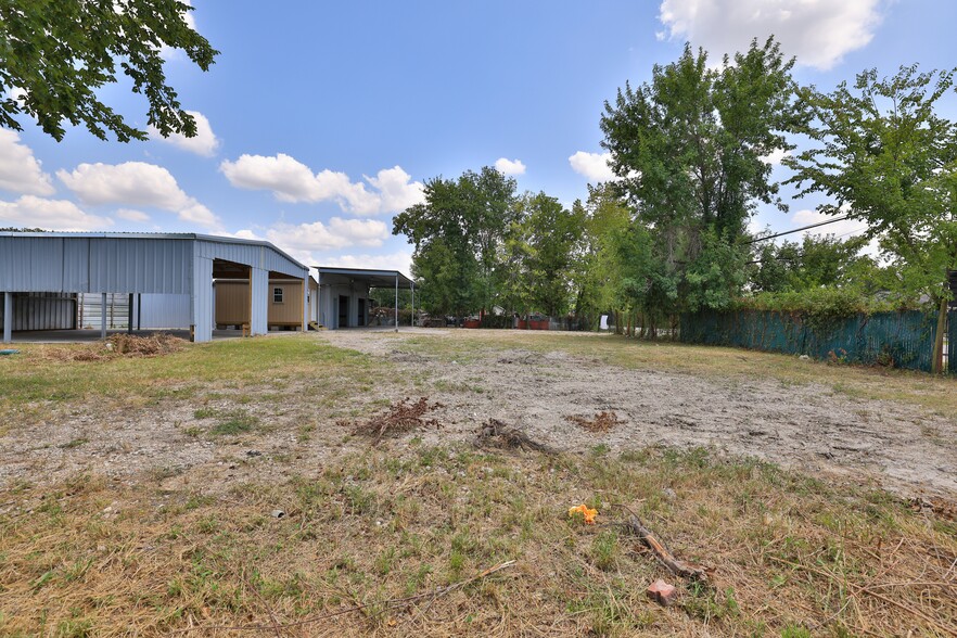 More Photos Of 1929 Havner Ln, Houston Warehouse For Sale