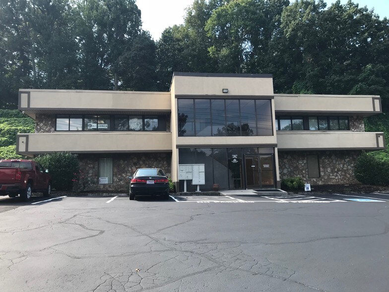 More Photos Of 6515 Clinton Hwy, Knoxville Office For Lease