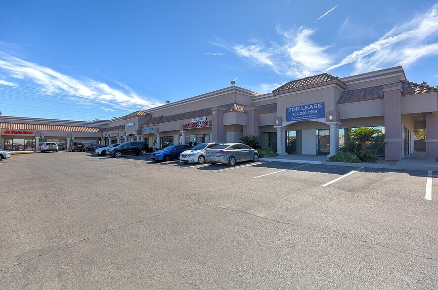 More Photos Of 565 Marks St, Henderson Unknown For Lease