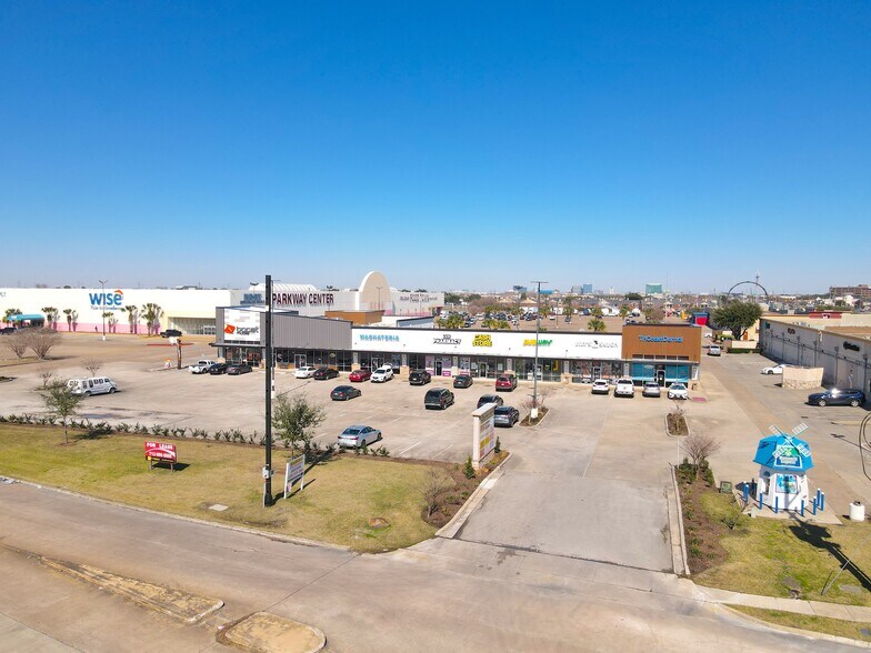 More Photos Of 9404 W Sam Houston Pky S, Houston Storefront Retail Office For Sale